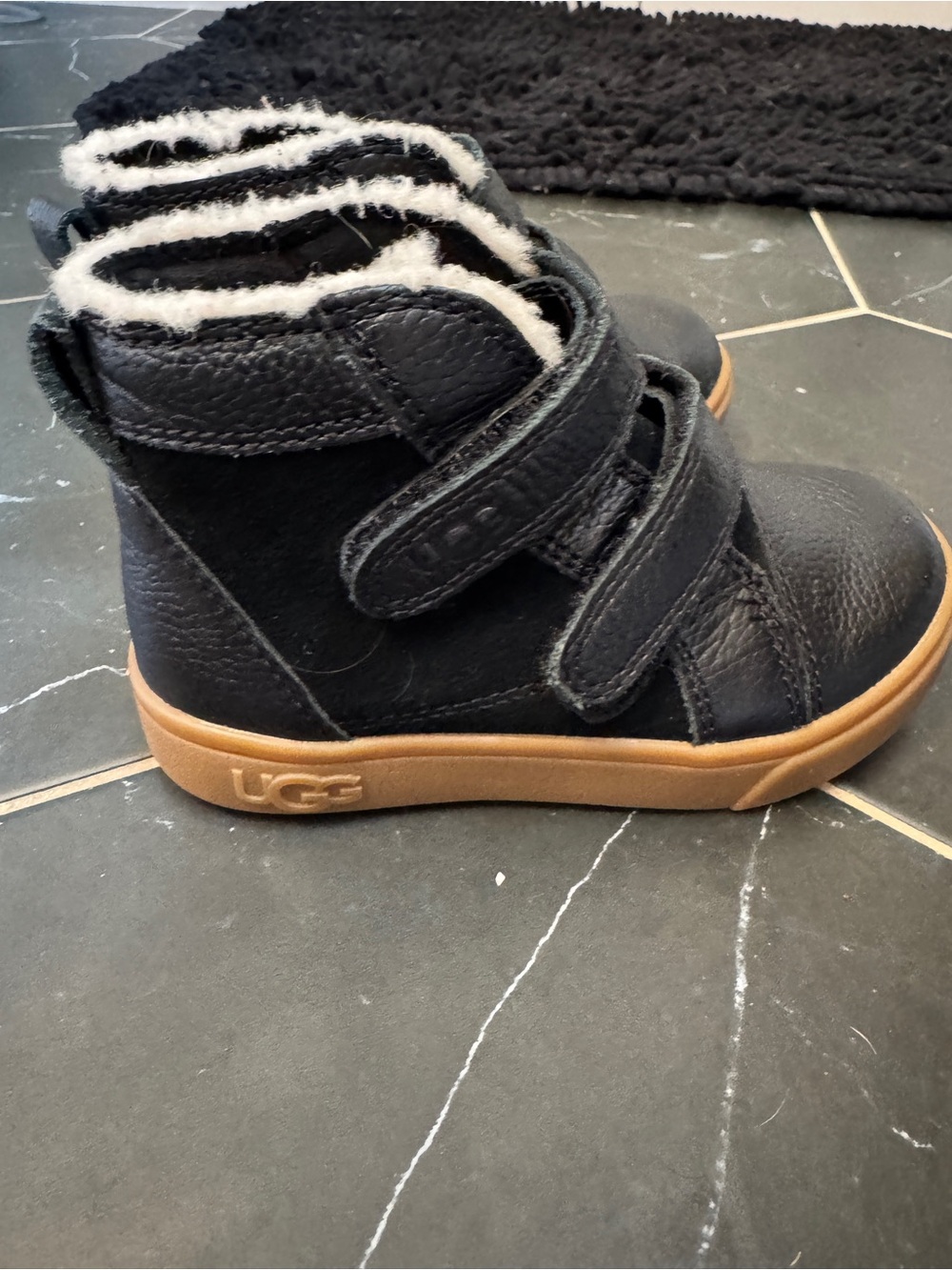 UGG Kids Black Shearling High-Top Boots Size 8